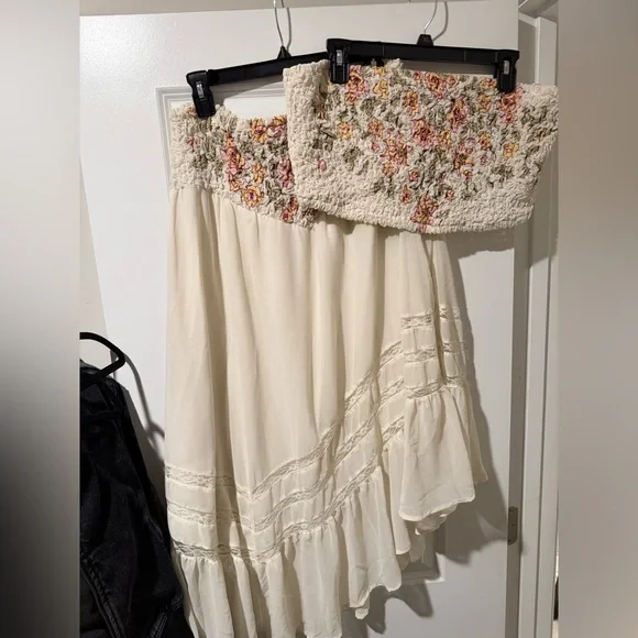 Free People Cream Maxi Skirt with Floral Embroidery - Picture 2 of 4